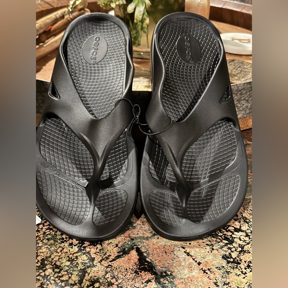 OOFOS women’s OORIGINAL SANDAL
